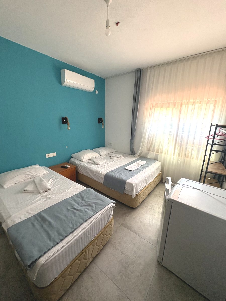 Studio Kara Manzaralı